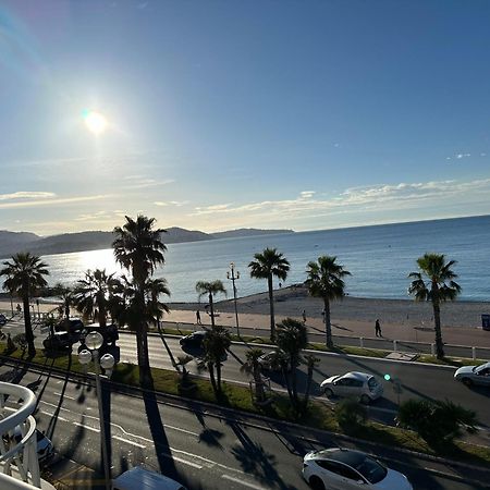Beach Front, Superbe Appartement Pour 4 Personnes Nice Bagian luar foto