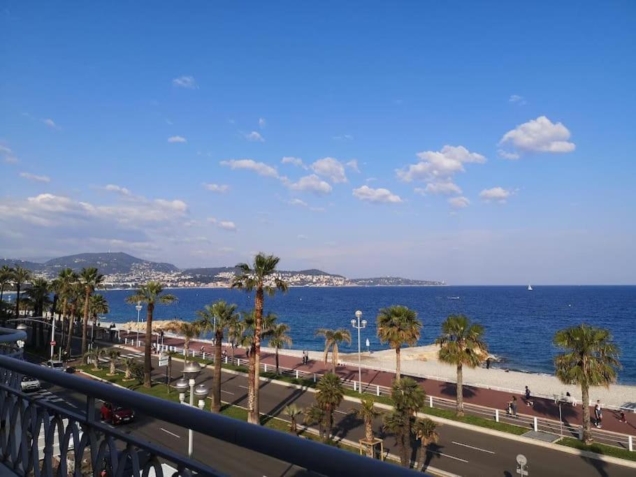 Beach Front, Superbe Appartement Pour 4 Personnes Nice Bagian luar foto