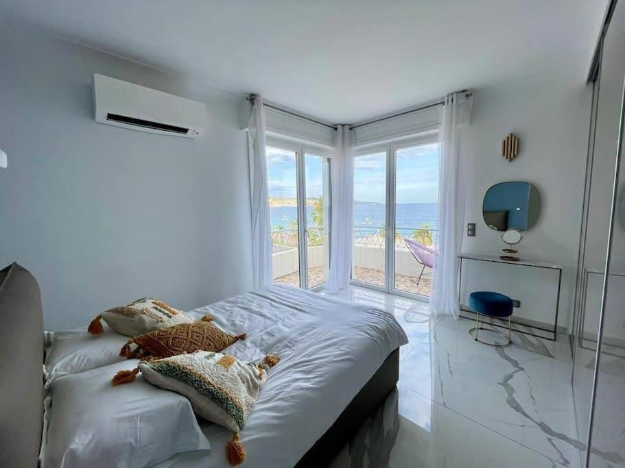 Beach Front, Superbe Appartement Pour 4 Personnes Nice Bagian luar foto