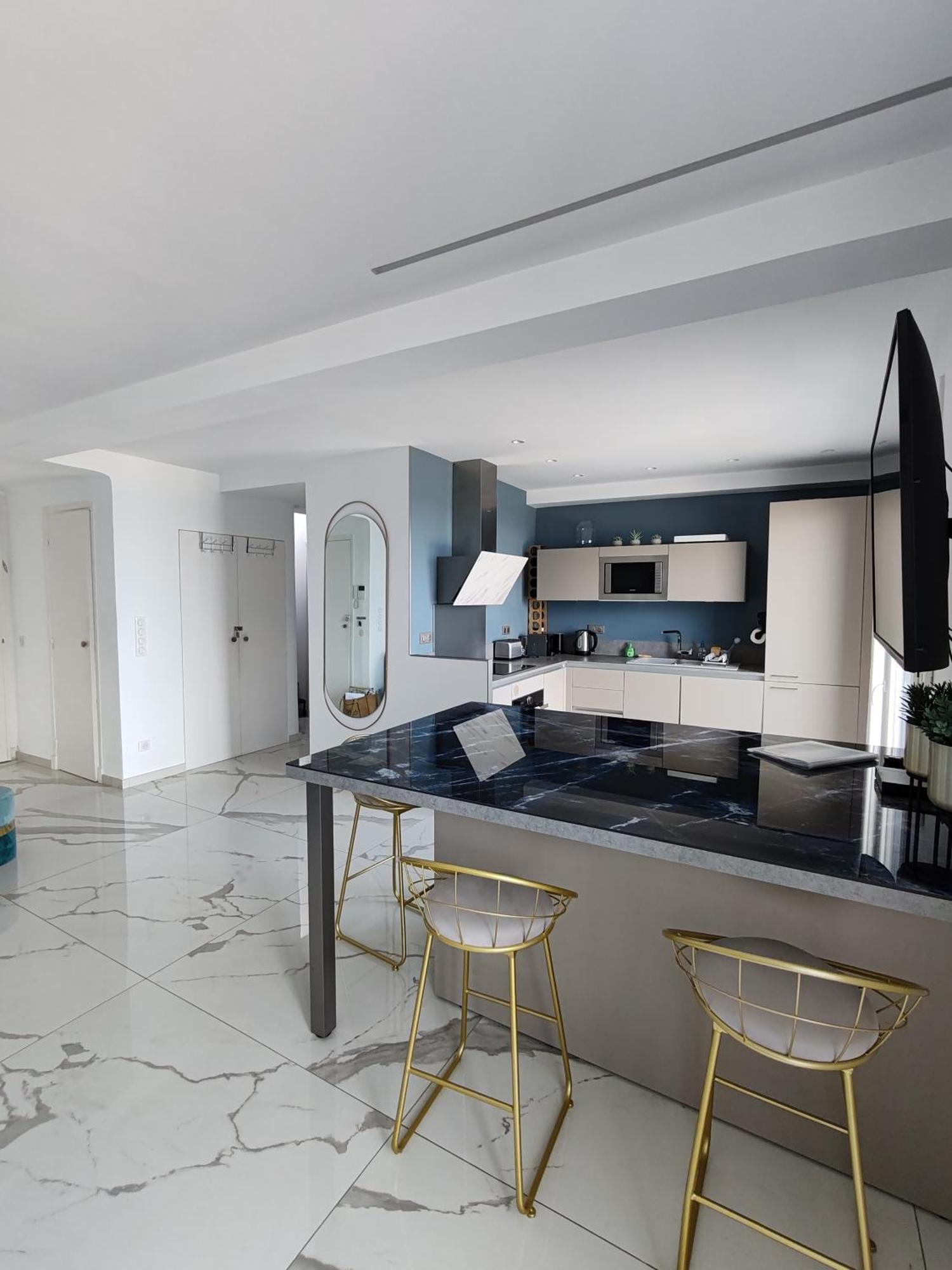 Beach Front, Superbe Appartement Pour 4 Personnes Nice Bagian luar foto